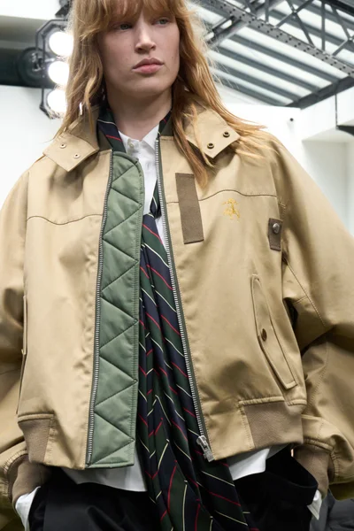 Look 30